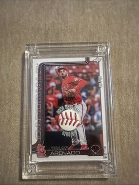 Topps Red St. Louis Cardinals Nolan Arenado Card
